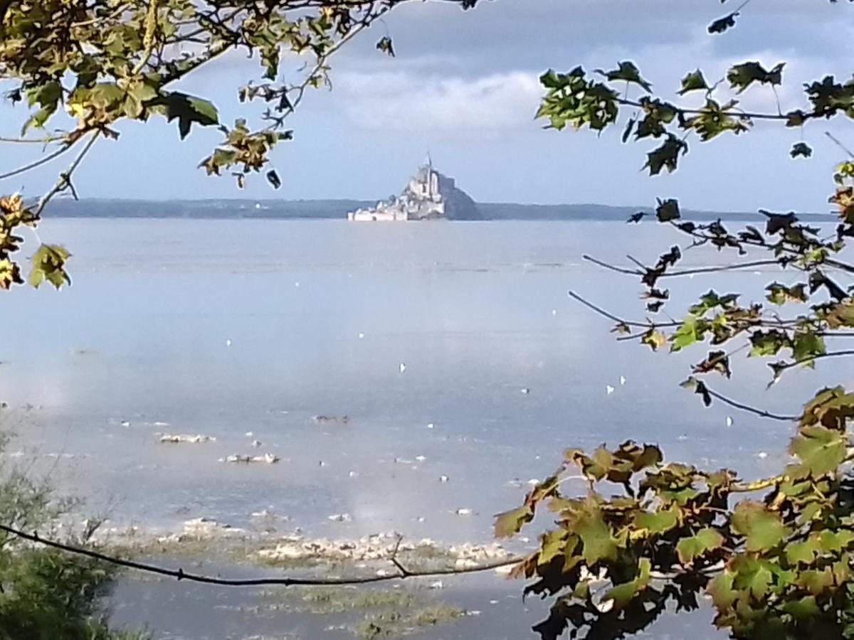 Entre Mont St Michel Et Merveille Vains Εξωτερικό φωτογραφία