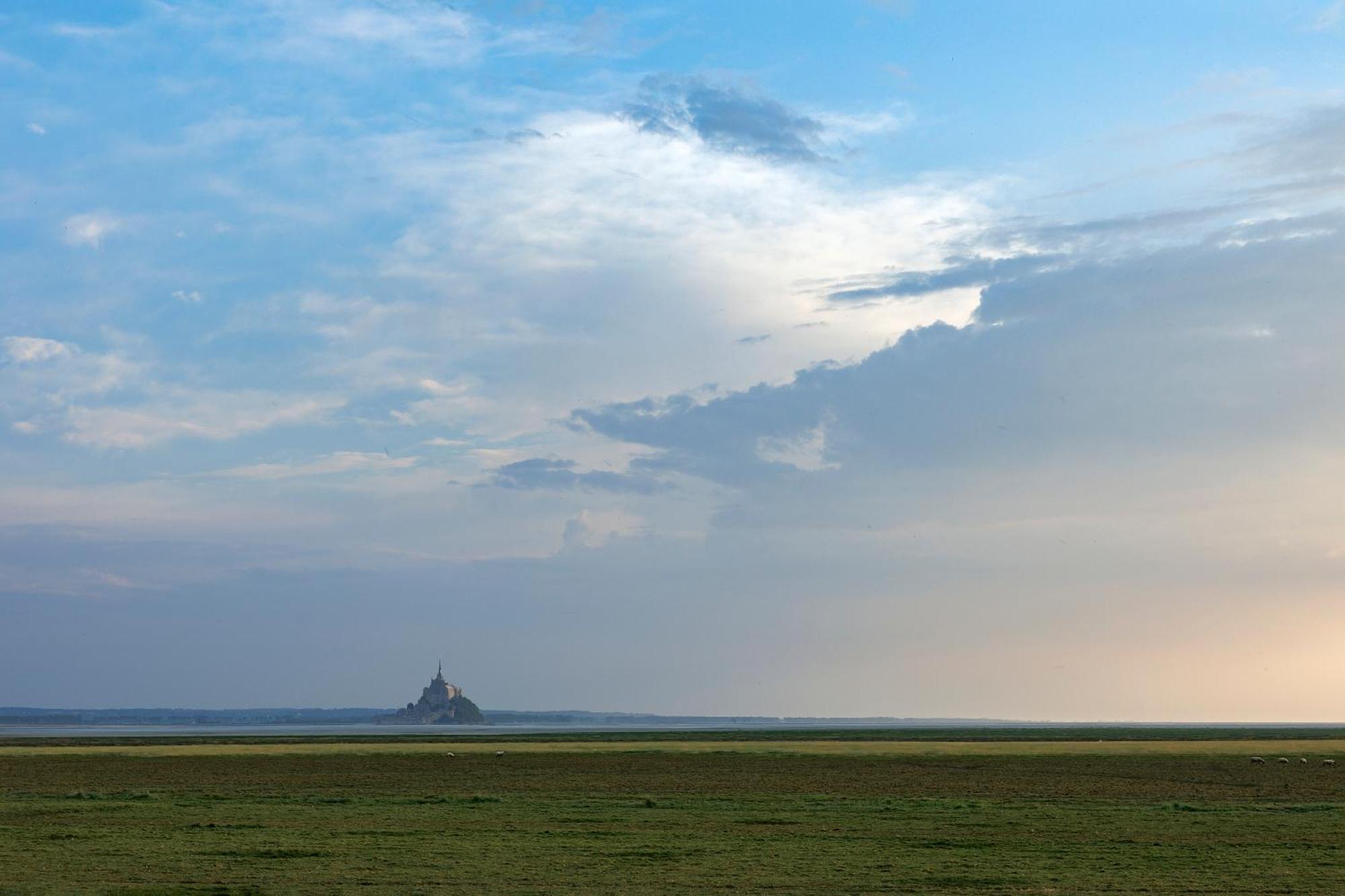 Entre Mont St Michel Et Merveille Vains Εξωτερικό φωτογραφία