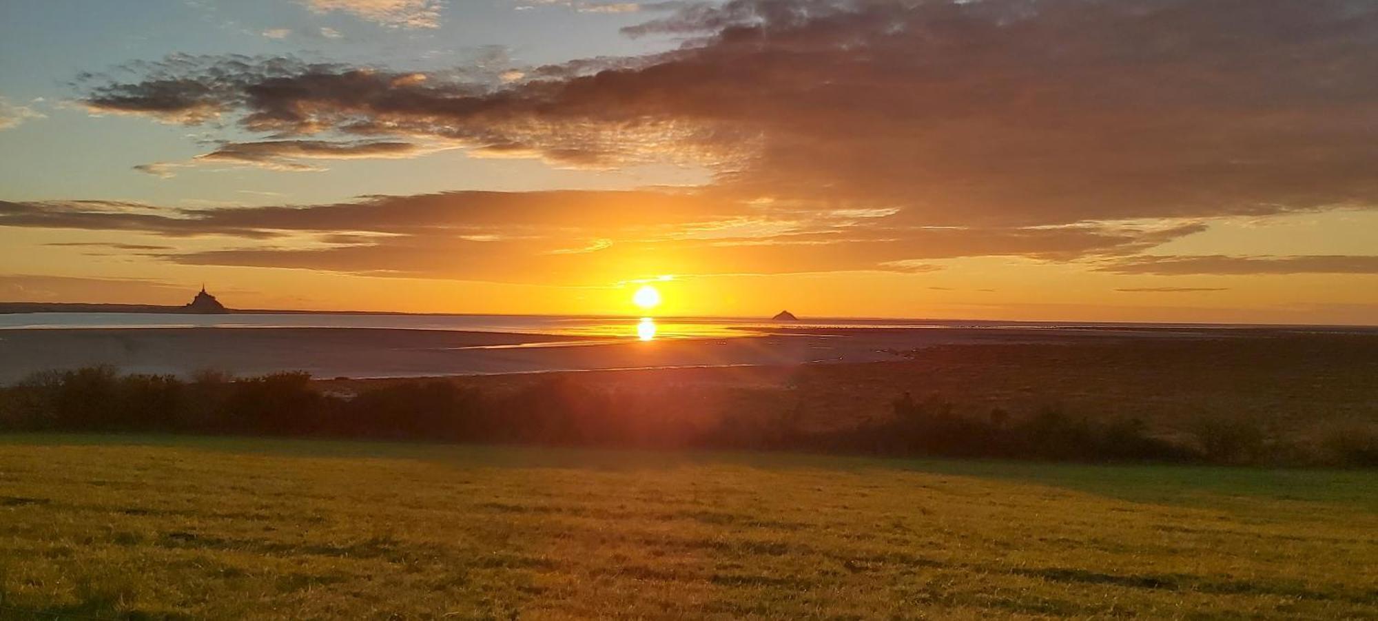 Entre Mont St Michel Et Merveille Vains Εξωτερικό φωτογραφία